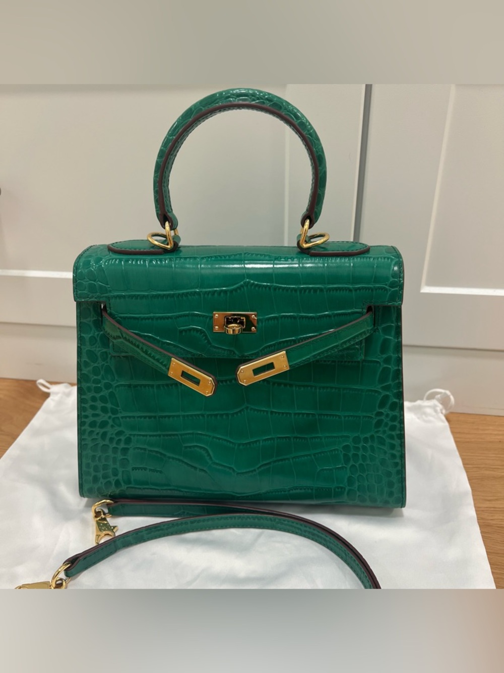 Green Croc-Embossed Top-Handle Women's Bag with Gold Hardware